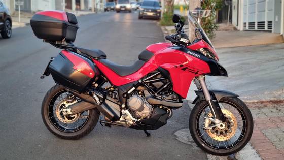 DUCATI MULTISTRADA V2 S 